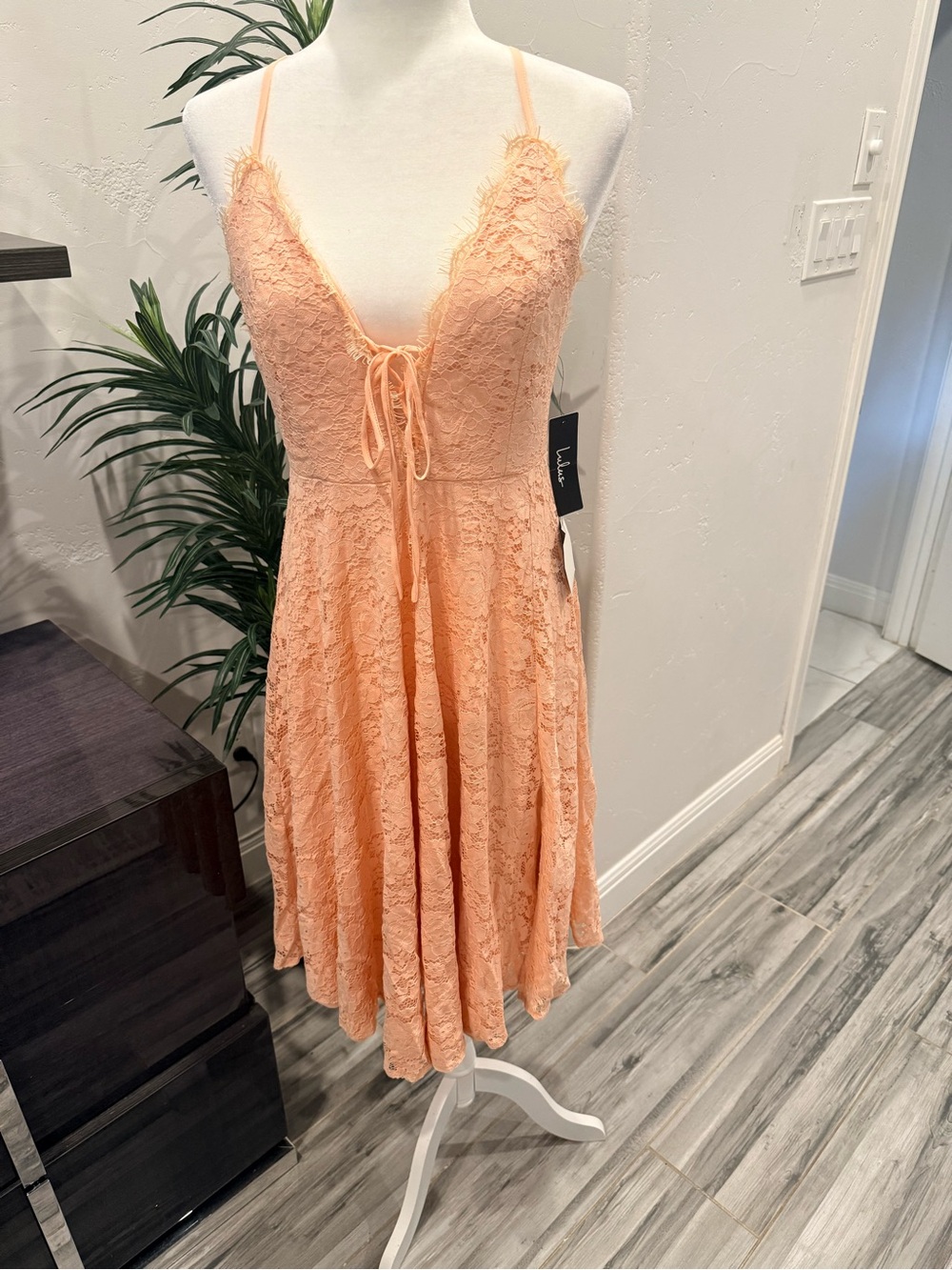 Lulu's Peach/Pink Lace Tie-Front Dress